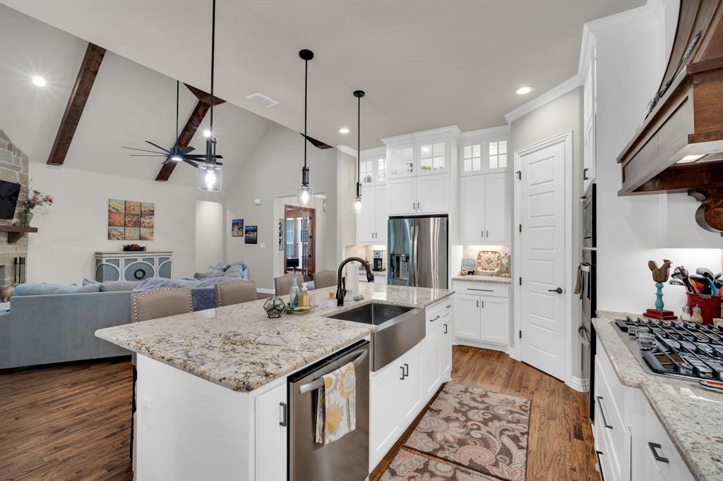 1310 Rustic Ridge Property Photo 8