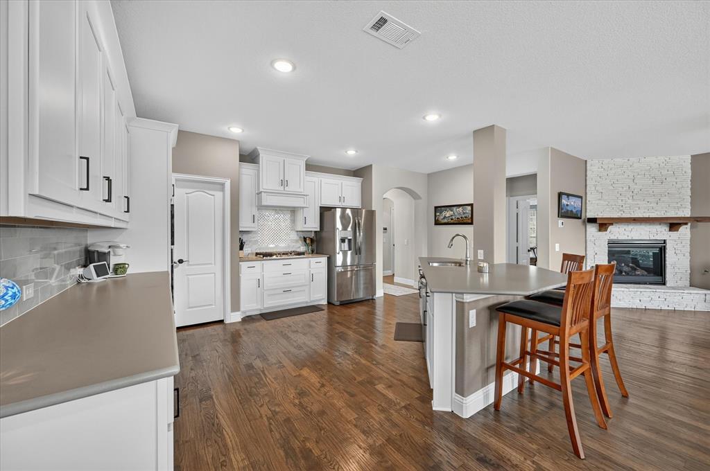 1943 Silverleaf Drive Property Photo 9