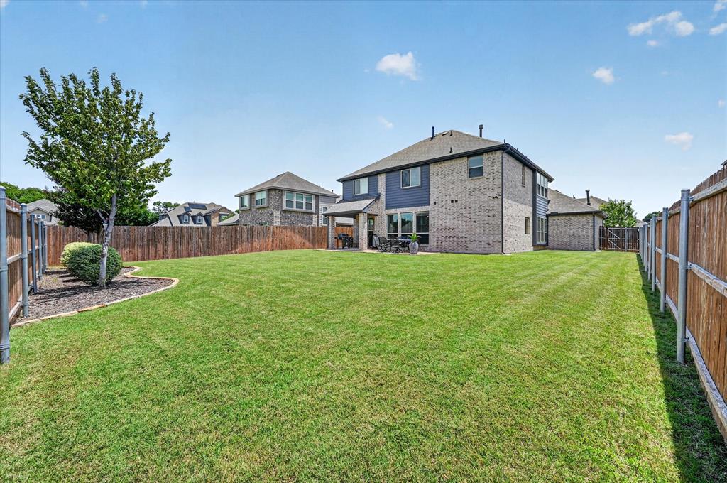 1943 Silverleaf Drive Property Photo 35