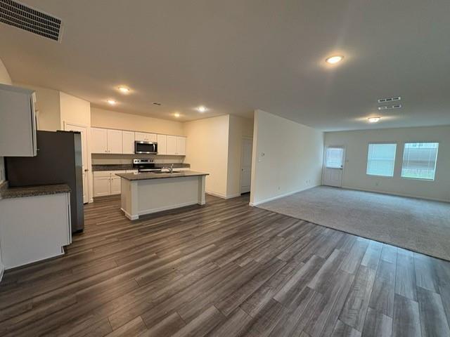 408 Forest Street Property Photo 9