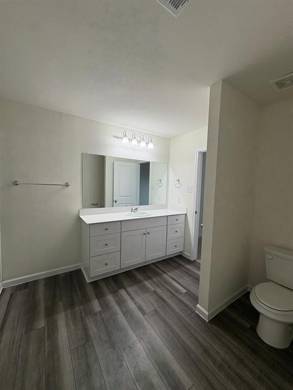 408 Forest Street Property Photo 25