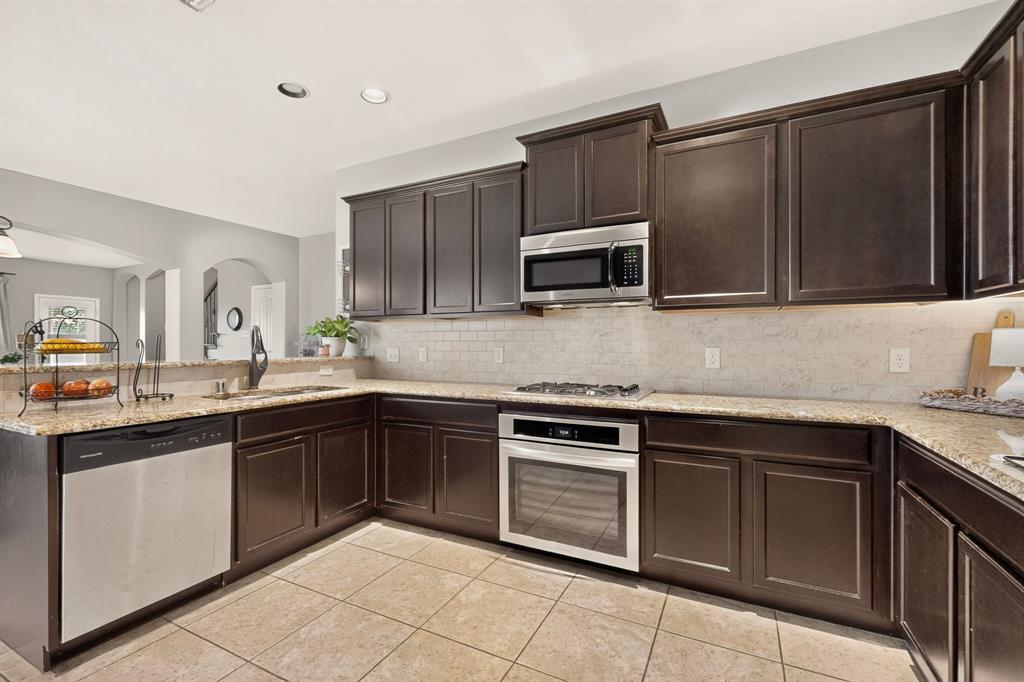 201 Sandy Creek Way Property Photo 11