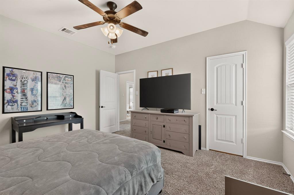 201 Sandy Creek Way Property Photo 28