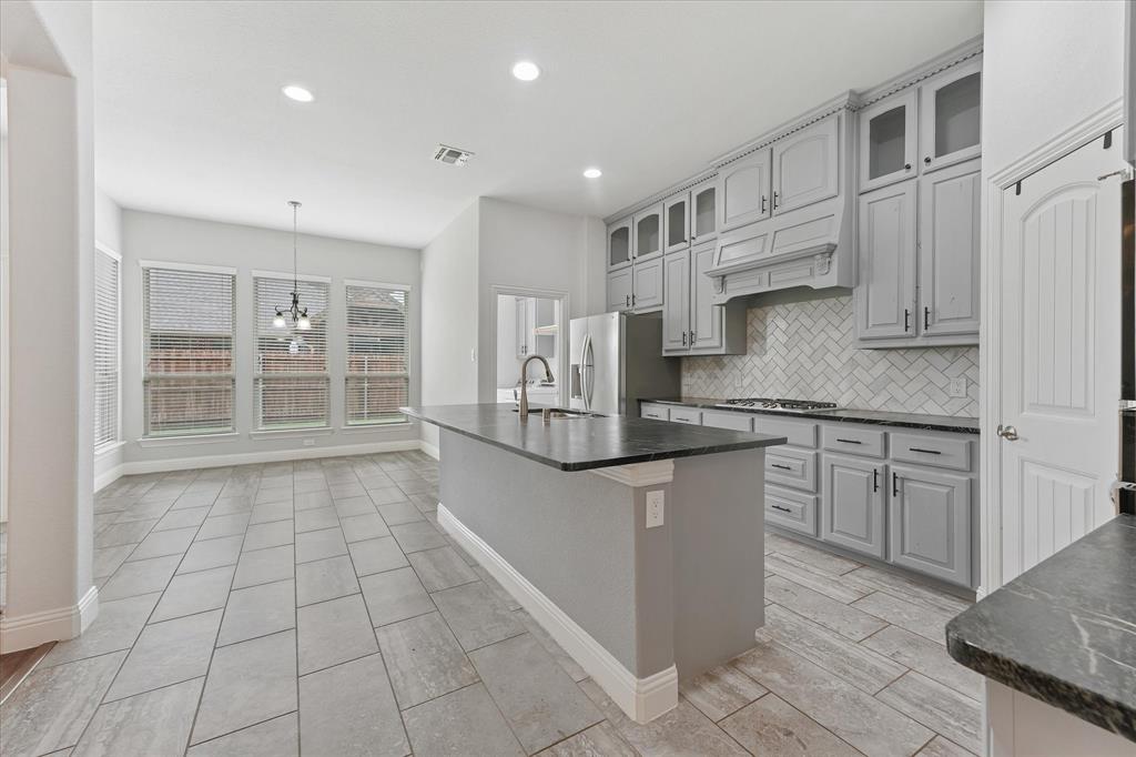 518 Sun Meadow Drive Property Photo 17