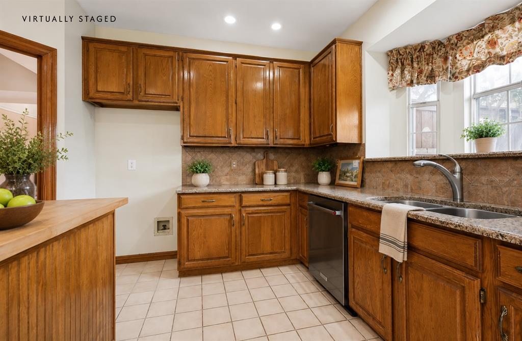 2601 Courtside Lane Property Photo 8