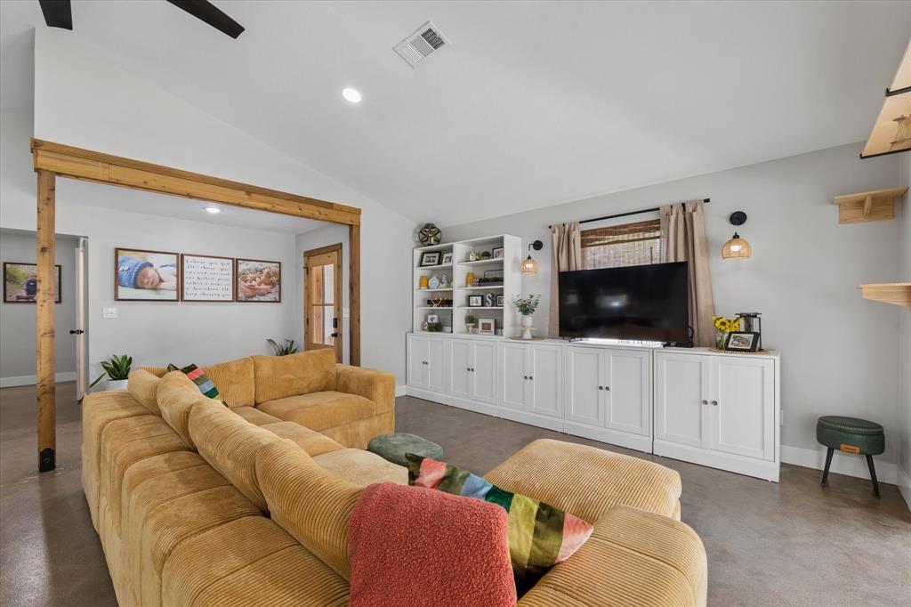 286 Benevolence Way Property Photo 6