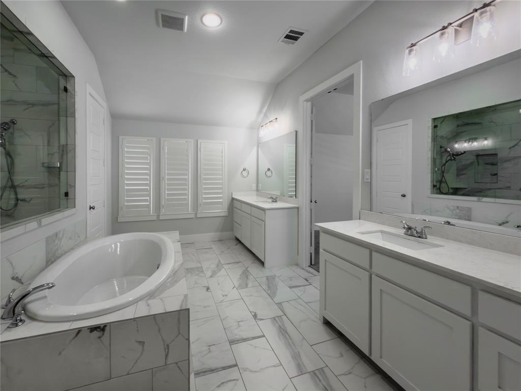 1708 Red Rose Trail Property Photo 20