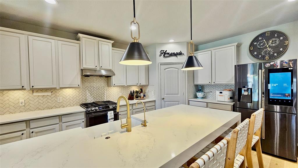 3744 Holly Brook Drive Property Photo 8