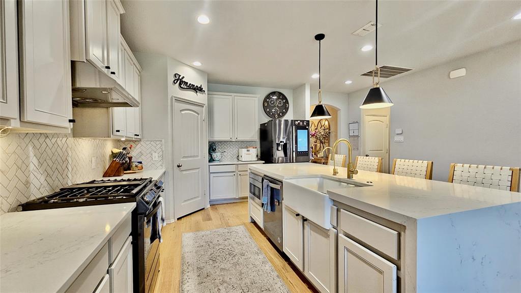 3744 Holly Brook Drive Property Photo 10