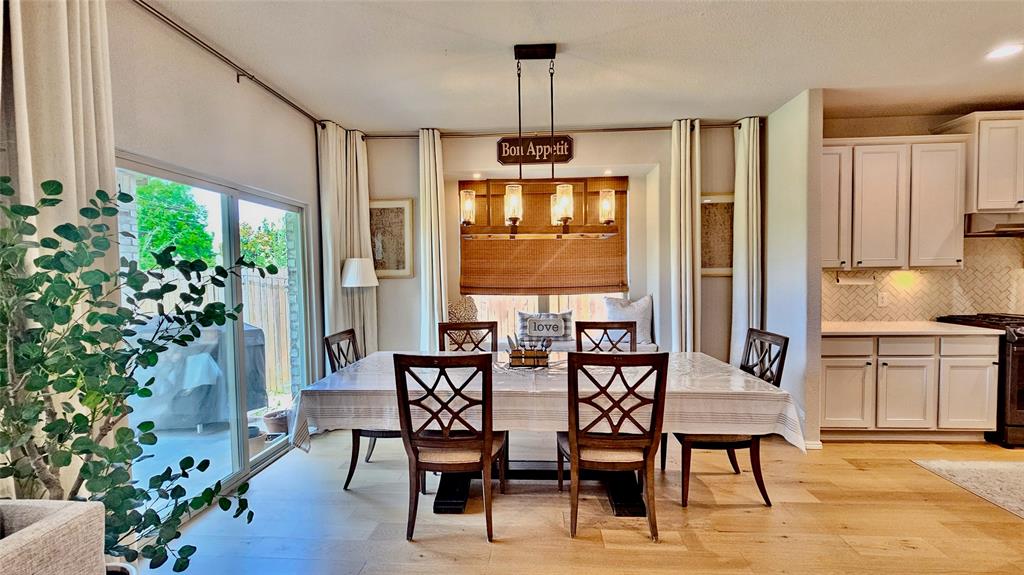 3744 Holly Brook Drive Property Photo 13