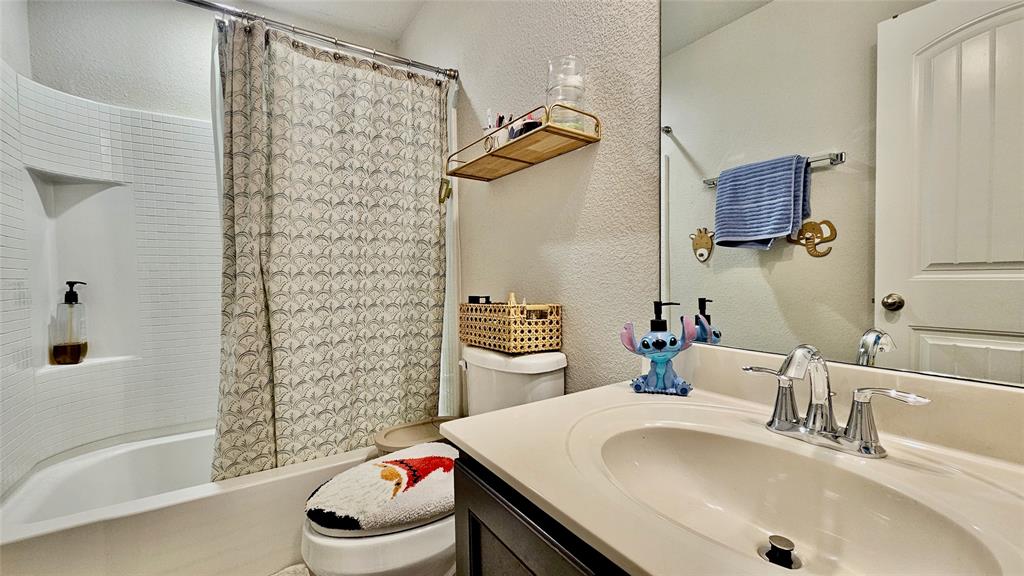 3744 Holly Brook Drive Property Photo 28