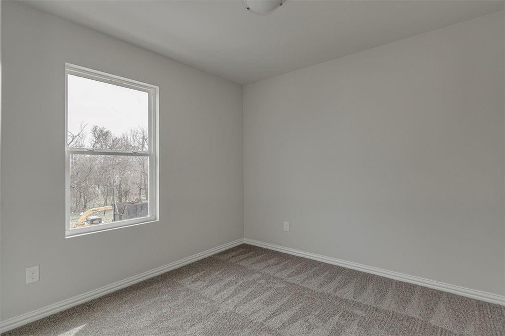 1136 E Broadway Avenue 1138 Property Photo 13