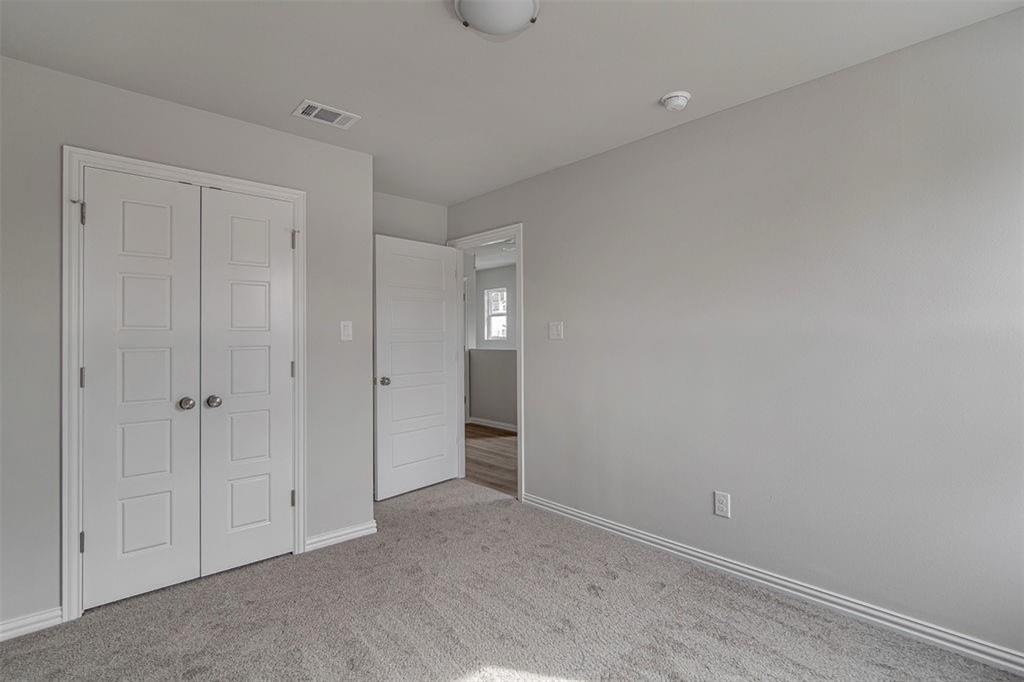1136 E Broadway Avenue 1138 Property Photo 14