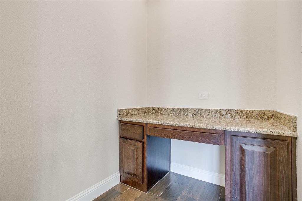 225 Palmerston Drive Property Photo 18