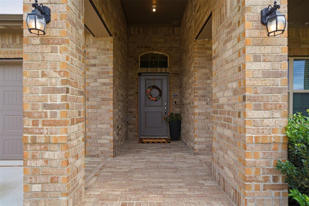 2220 Dyre Drive Property Photo 2