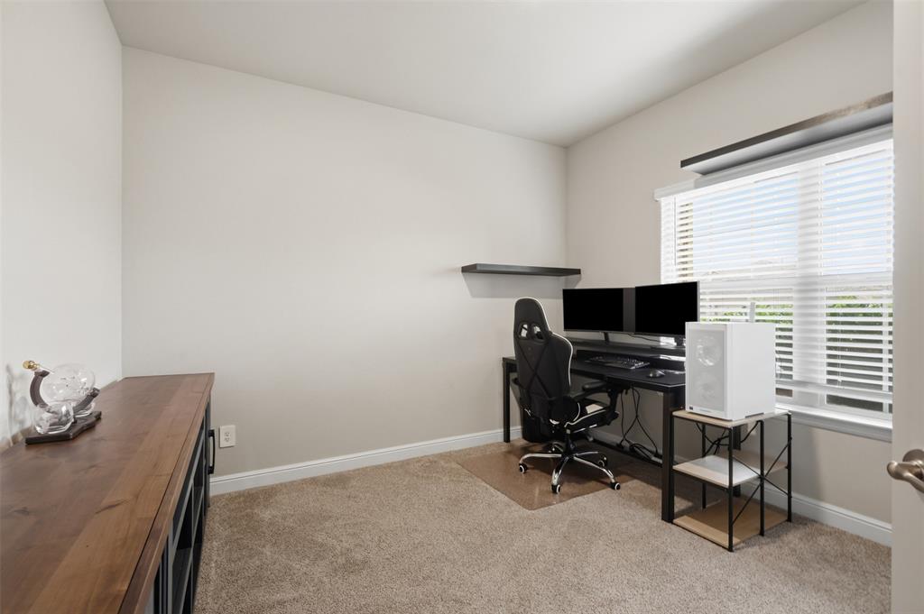 2220 Dyre Drive Property Photo 18