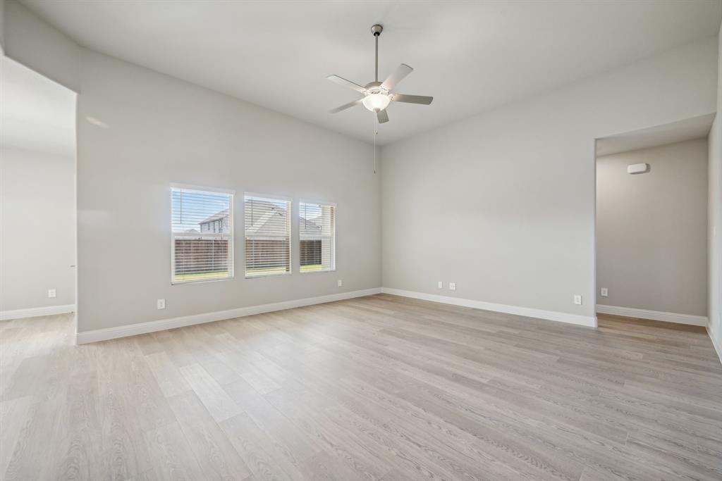 4010 Benbrook Drive Property Photo 13