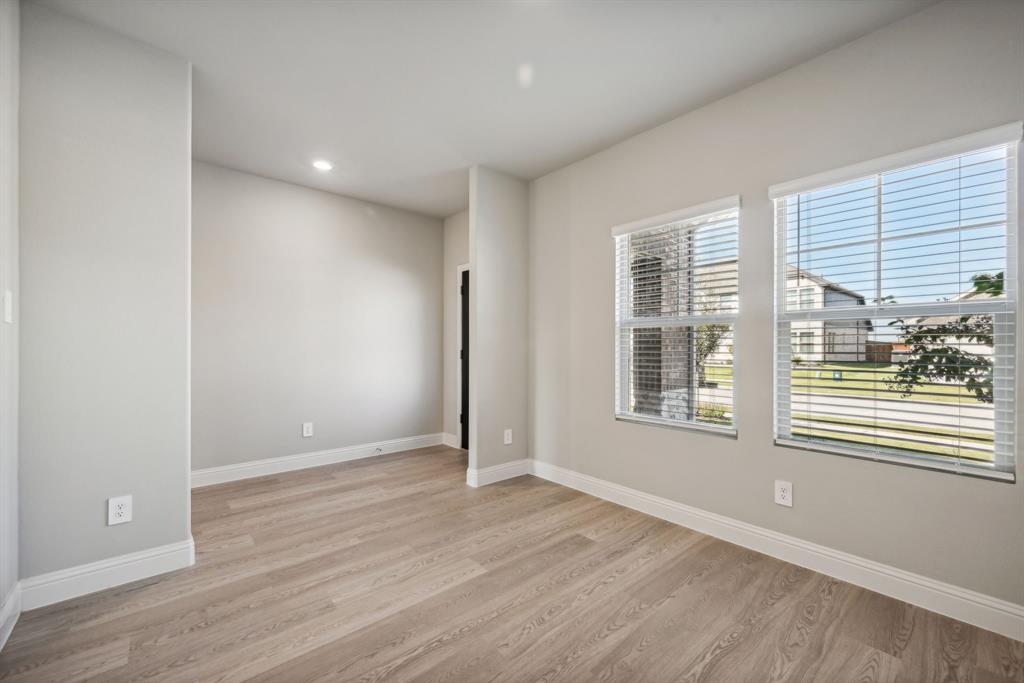 4010 Benbrook Drive Property Photo 17