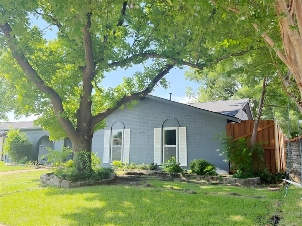 1721 Melrose Street Property Photo 2