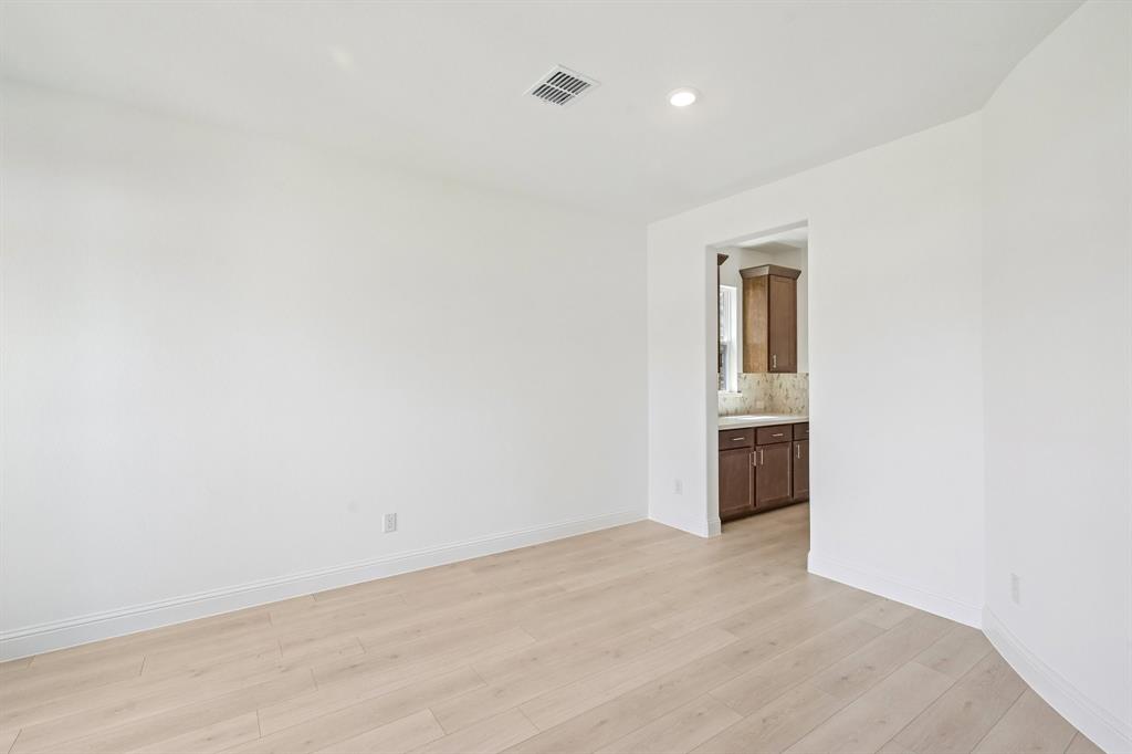 704 Green Heron Road Property Photo 11