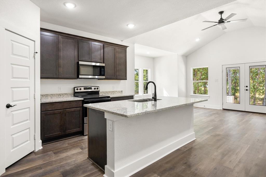 465 Peace Lily Way Property Photo 7