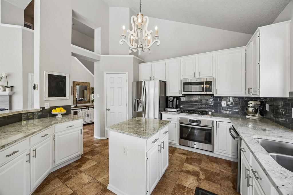 920 Mustang Drive Property Photo 13