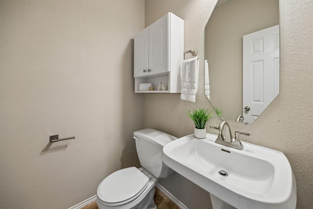 920 Mustang Drive Property Photo 34