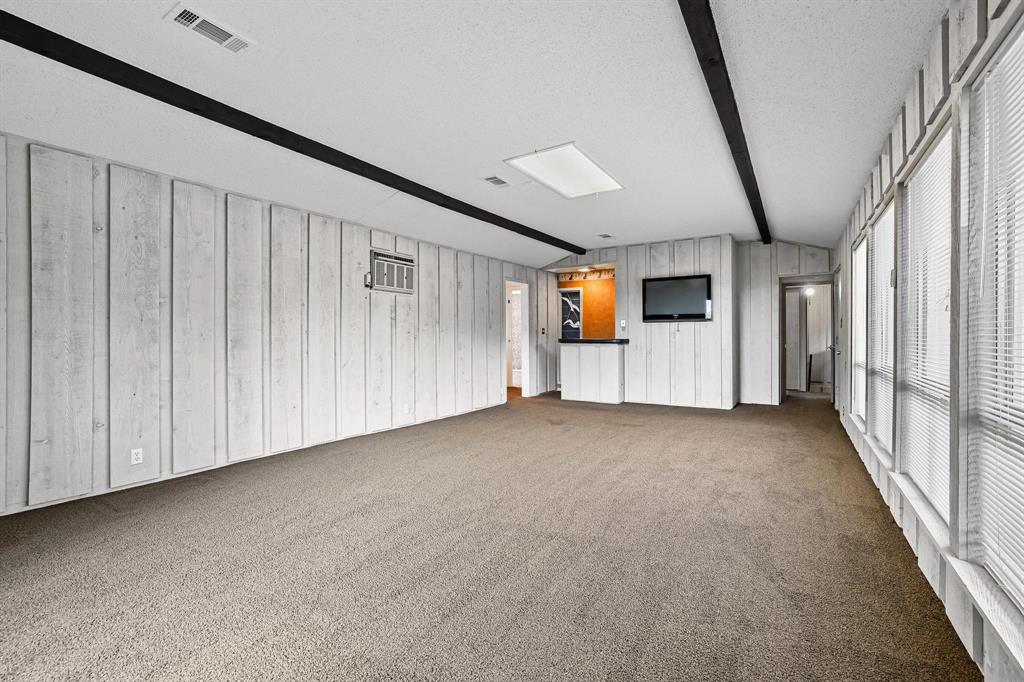 275 Lakecrest Drive Property Photo 21
