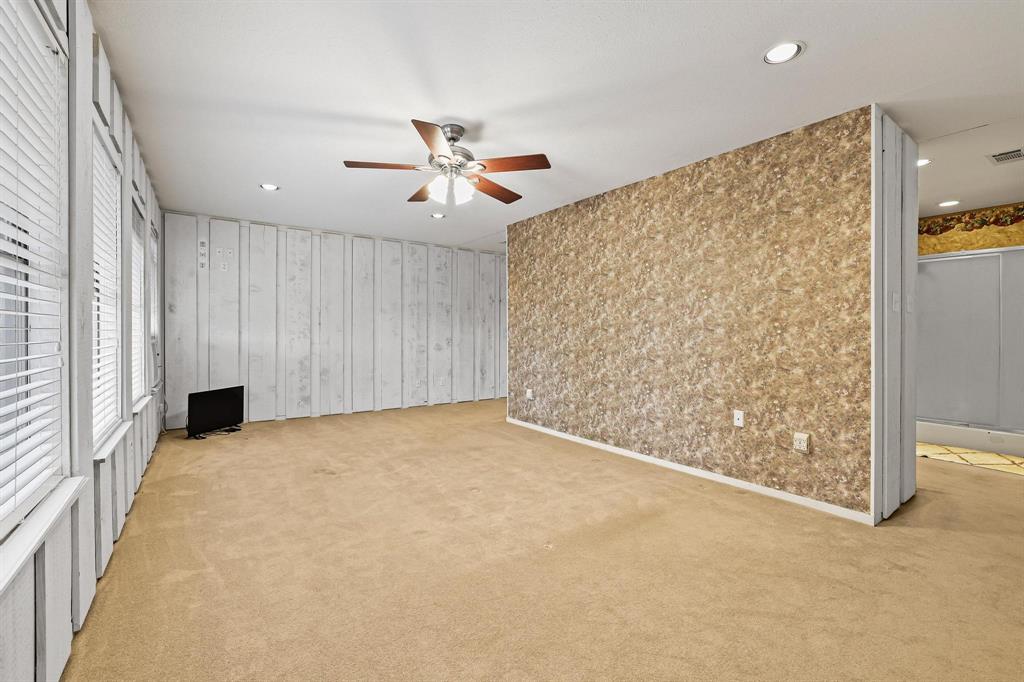 275 Lakecrest Drive Property Photo 22