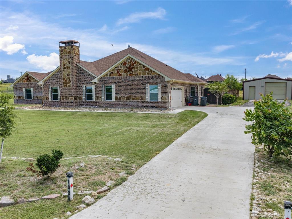1032 Justin Drive Property Photo 2