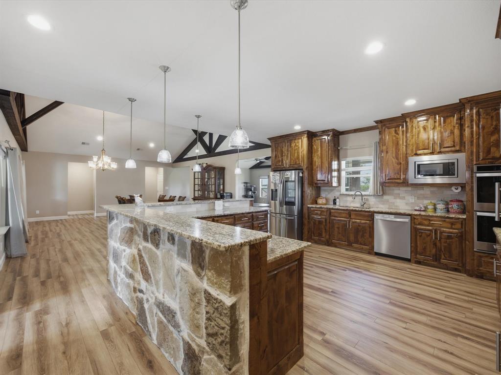 1032 Justin Drive Property Photo 10