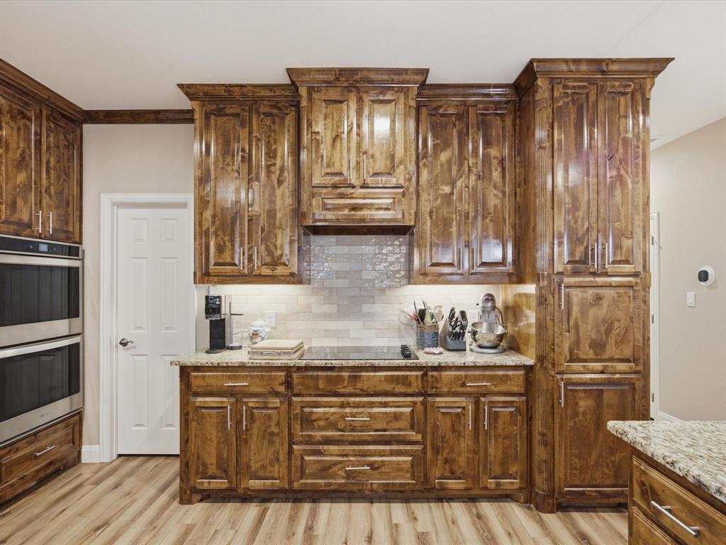 1032 Justin Drive Property Photo 13