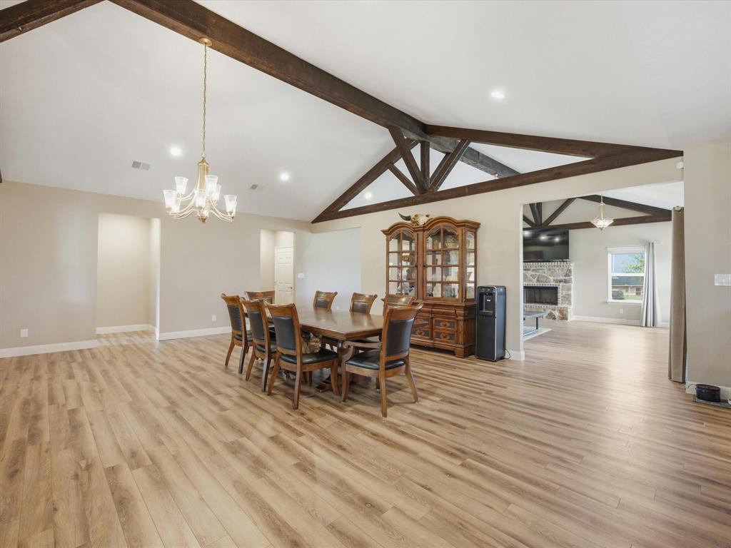1032 Justin Drive Property Photo 15