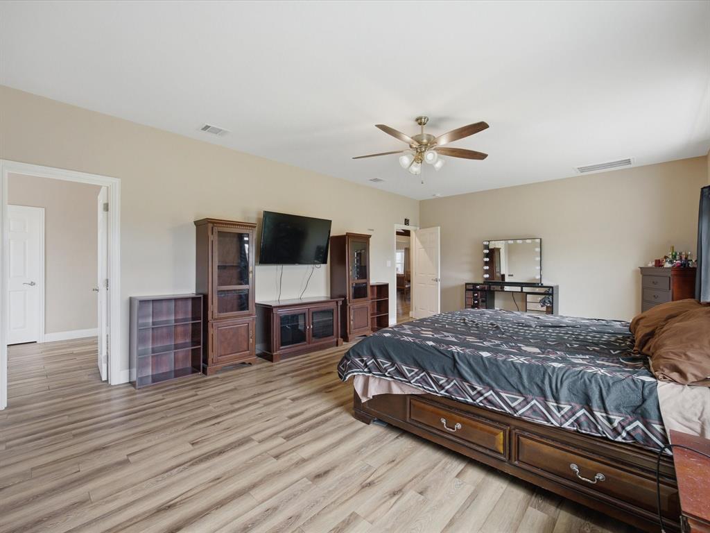 1032 Justin Drive Property Photo 20
