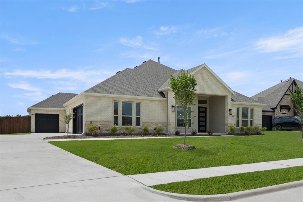 1630 Briarwood Property Photo 4