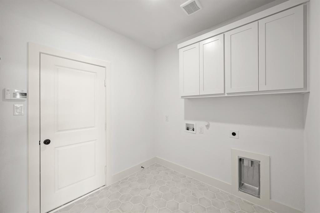1630 Briarwood Property Photo 15