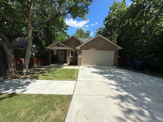 917 E Maddox Avenue Property Photo 1