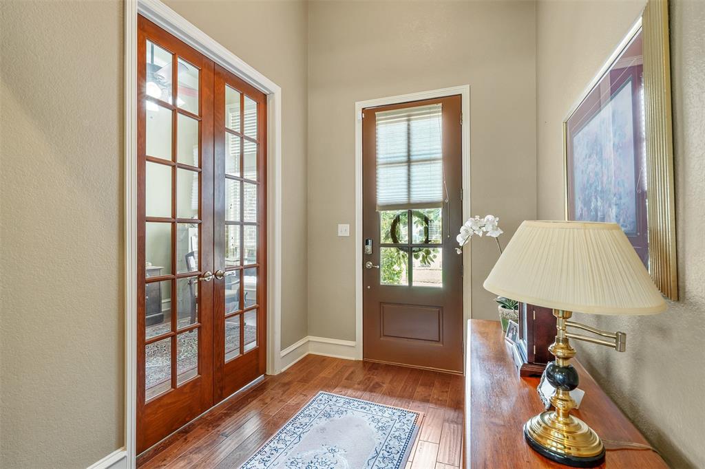 16532 Milwood Property Photo 5