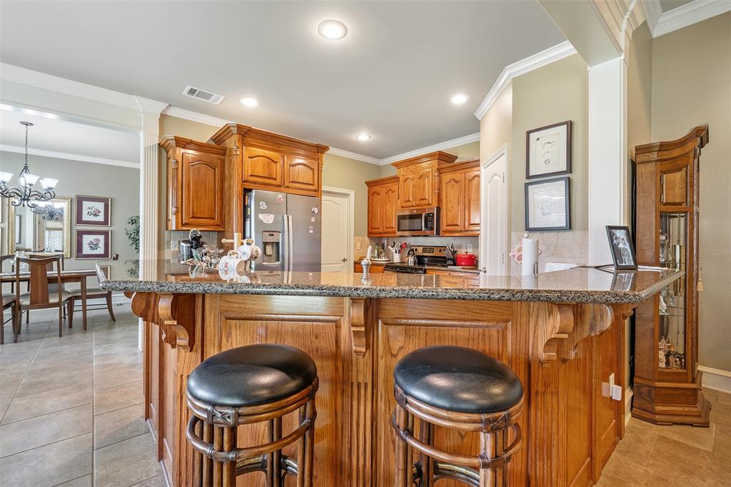 16532 Milwood Property Photo 16