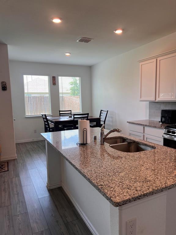 1520 Avery Pointe Drive Property Photo 3