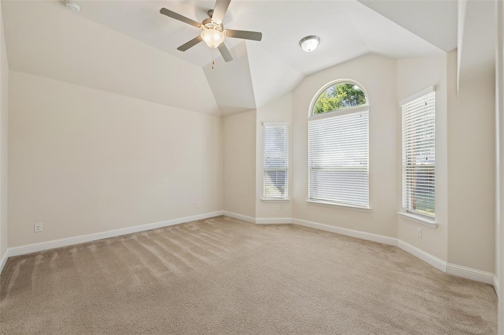 1374 Sandhurst Drive Property Photo 20