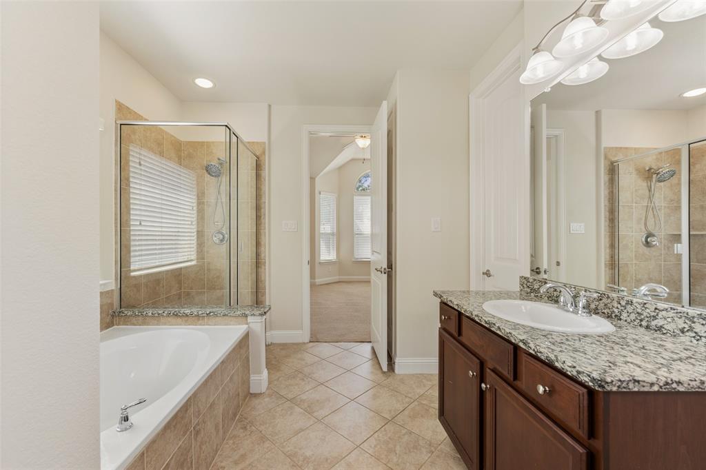 1374 Sandhurst Drive Property Photo 24