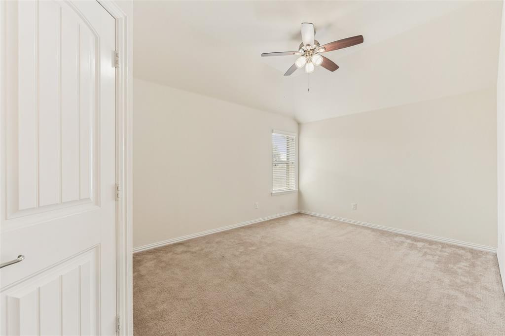 1374 Sandhurst Drive Property Photo 29