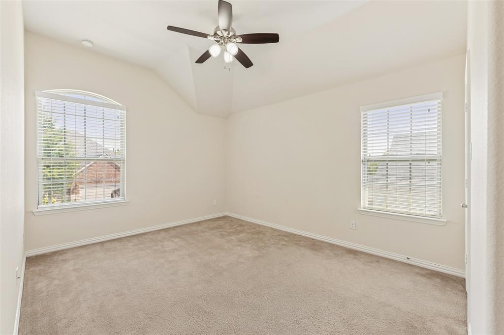 1374 Sandhurst Drive Property Photo 30
