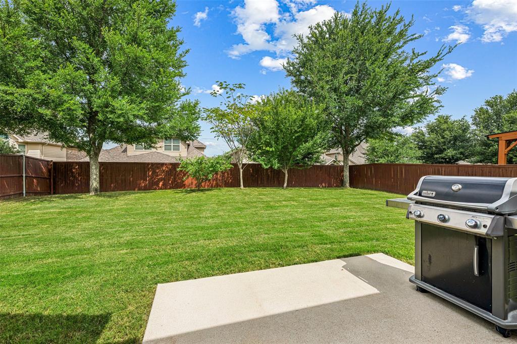 1374 Sandhurst Drive Property Photo 33