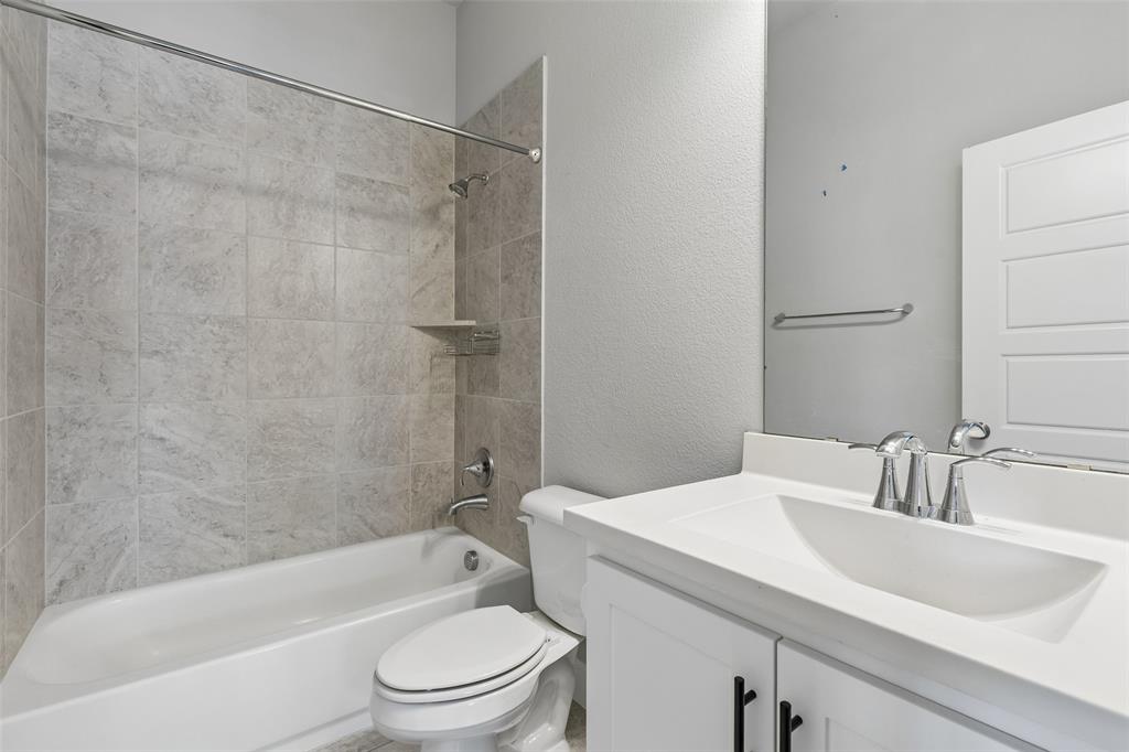 9201 Lamar Street Property Photo 23