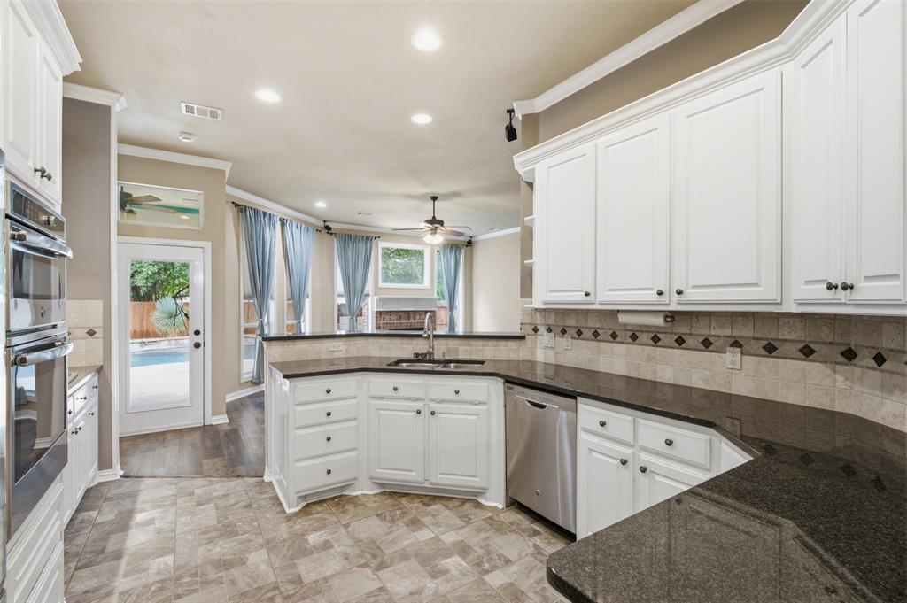 1109 Brook Arbor Drive Property Photo 12