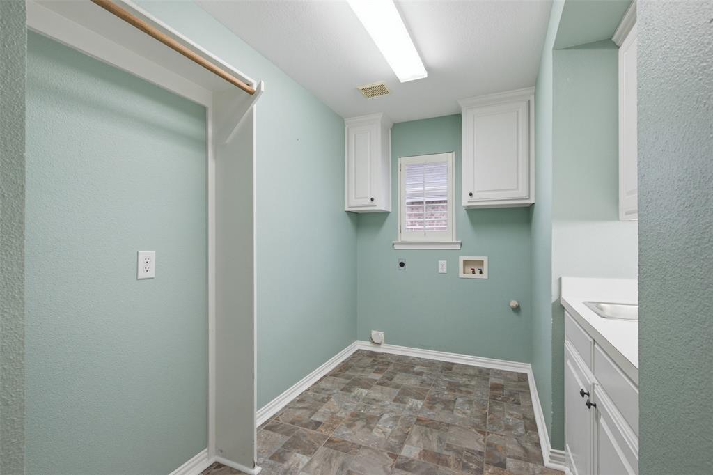 1109 Brook Arbor Drive Property Photo 17