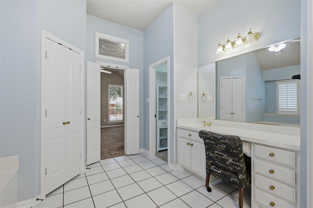 1109 Brook Arbor Drive Property Photo 21