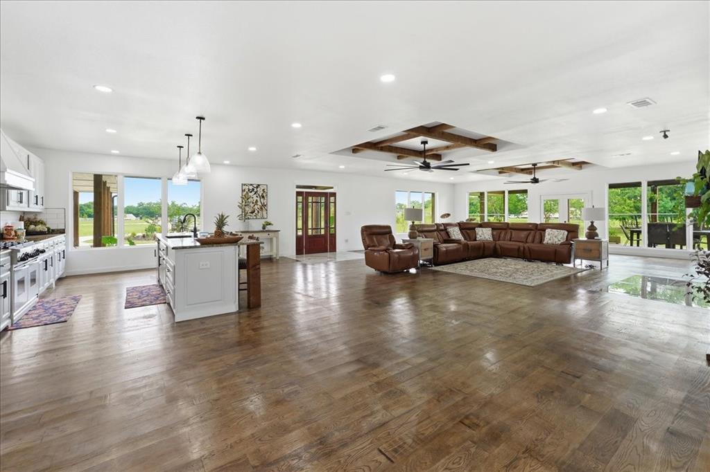 2641 County Road 4586 Property Photo 10